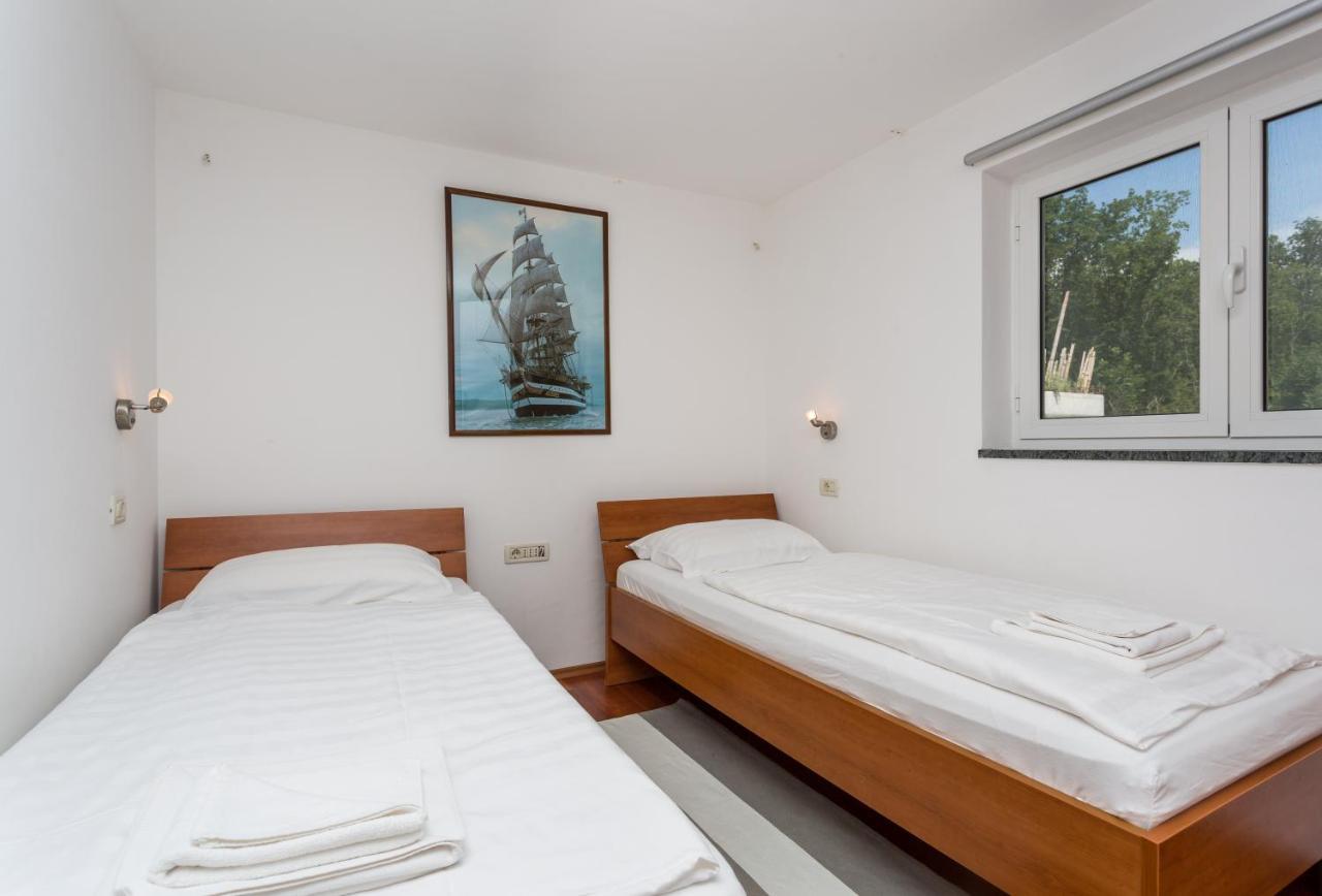 Molnar Resort Apartment Sergej Brzac Exterior photo